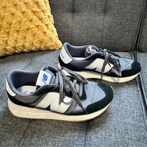 Men’s New Balance 237 sneaker size 9.5